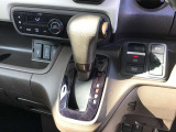 インパネシフトのオートマチック車です。