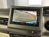 バックカメラ付きで駐車の際も安心です。