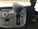 インパネシフトのオートマチック車です。