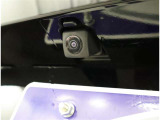 バックカメラが付いているので後方確認が非常にしやすいです。今や運転初心者も熟練者も必須装備!ついていて損はないですね♪