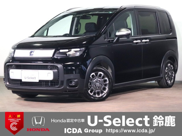 フリード 1.5 e:HEV クロスター 