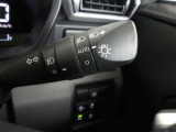 オートライト機能装備です!車外の明るさに応じて、自動的にライトの点灯・消灯をしてくれます♪