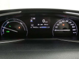 各操作スイッチは使いやすい位置に配置され、とっても見やすいメーターです。夜間時はラグジュアリーな気分にさせてくれる照明が魅力ですので、夜のドライブも楽しみになりますよ♪