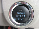 エンジンスタートはブレーキを踏んでスタートボタンを押すだけ。