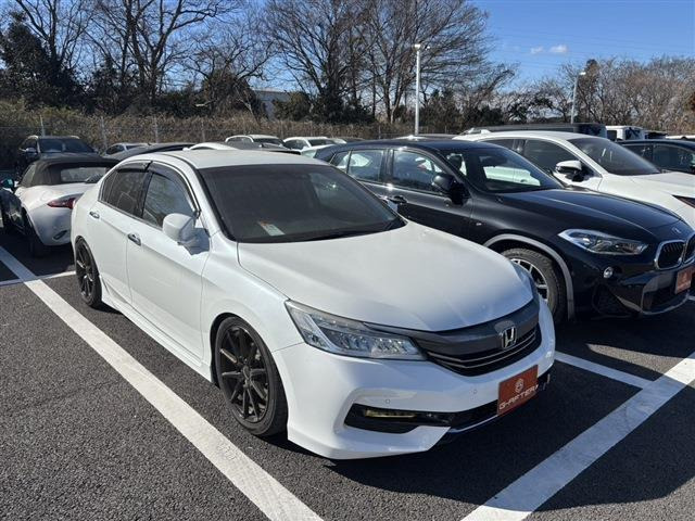 アコード2.0 ハイブリッド EX禁煙車 純正ナビ フルセグTV