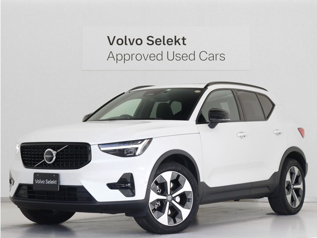 XC40アルティメット B4 AWD ダークエディション 4WD