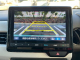 バックでの駐車が苦手な方や運転にあまり自信のない方でも後方の視界をしっかりサポート。安心して車庫入れが出来るバックカメラを装備しています!