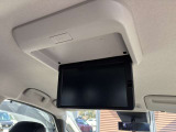 後席にもモニターが付いています!!