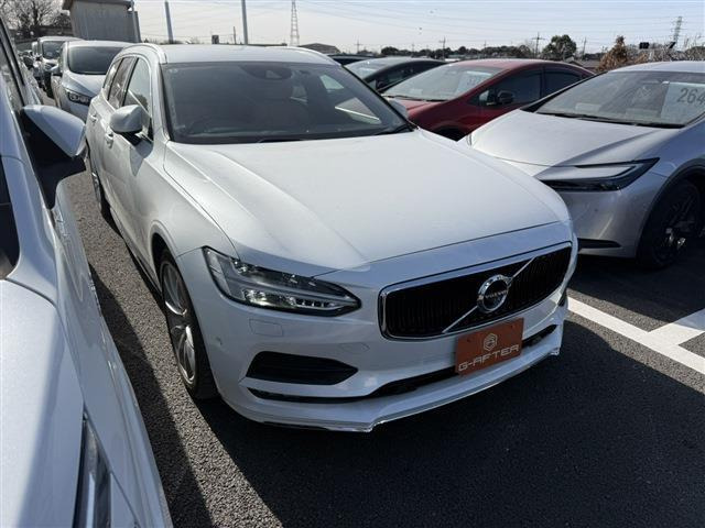 V90T5 モメンタム禁煙車 ブラウンレザーシート 全周囲