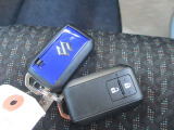 キーフリーなので、カギの持ち運びも楽々♪♪大きい荷物も持っていても開け閉め楽々です!!