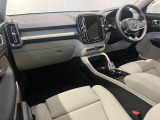 XC40 ウルトラ B4 AWD 4WD 