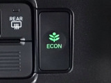 ★ECONスイッチ★ エコドライブを加速しよう!スイッチをONにすると、運転の仕方によるロスを抑え込み燃費をよくするようクルマが頑張ります(*^ー^*)燃費向上にチャレンジ♪