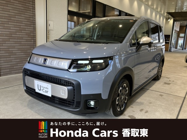 フリード 1.5 e:HEV クロスター 