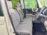 運転席シート廻りは使用感も少なく、良好な状態となっています。前オーナー様が丁寧に使っていたことがよくわかりますね。