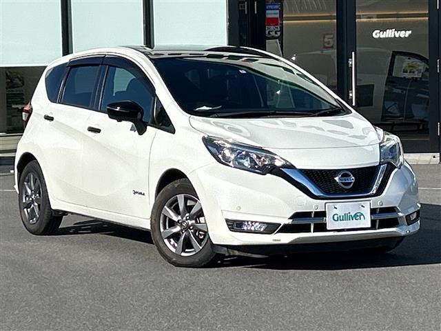 ノート1.2 e-POWER メダリスト ブラックアロー修復歴無し