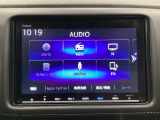 ワイド画面のナビゲーションはフルセグTV対応のGathers純正メモリーナビを搭載しています。Bluetoothオーディオ機能がありますので、スマートフォンなどの音楽も再生できます。