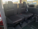 3列目シートはもちろん状態良好☆大人でもゆったりと座って頂けますので、大人数でのお出かけもラクラクです♪ご家族で、気の知れた仲間で、ドライブに行くのが楽しみですね♪