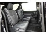 ゆとりある広々とした車内空間は、ドライブを始め買い物やレジャーなど、幅広く活躍します。一人でもみんなとでもお出かけを楽しみましょう!