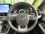 【純正革巻きステアリング】上質な革を使用することで、手にしっかり馴染みとても運転しやすいハンドルです♪