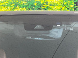 【トヨタセーフティセンス】走行中に前方の車両等を認識し、衝突しそうな時は警報とブレーキで衝突回避と被害軽減をアシスト。より安全にドライブをお楽しみいただけます。
