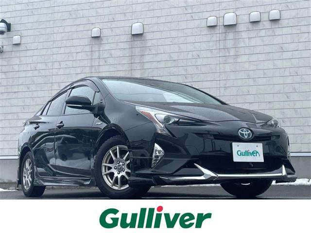 プリウス1.8 A E-Four 4WD修復歴無し