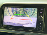 【バックカメラ】駐車時に後方がリアルタイム映像で確認できます。大型商業施設や立体駐車場での駐車時や、夜間のバック時に大活躍!運転スキルに関わらず、今や必須となった装備のひとつです!