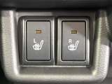 【シートヒーター】寒い日に重宝するシートヒーター!エアコンより早く温まってくれるので寒がりの人も安心ですね♪エアコンの温風は乾燥するから苦手、という方にもをおすすめです。