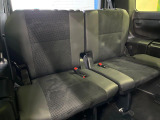 3列目シートはもちろん状態良好☆大人でもゆったりと座って頂けますので、大人数でのお出かけもラクラクです♪ご家族で、気の知れた仲間で、ドライブに行くのが楽しみですね♪