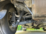 お車を安心してお乗りいただく為には、足回りの定期点検が欠かせません。サービスサポート(有償保証)では無料点検もご提供しており、安心のカーライフをお過ごしいただけるサポート体制が整っています。