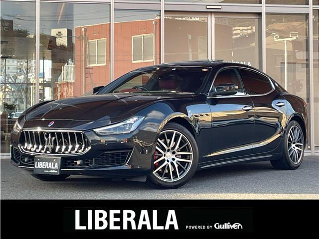 ギブリ3.0本革シート サンルーフ