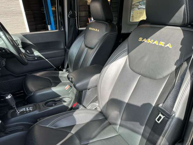 クライスラージープ ラングラー アンリミテッド サハラ 4WD の中古車