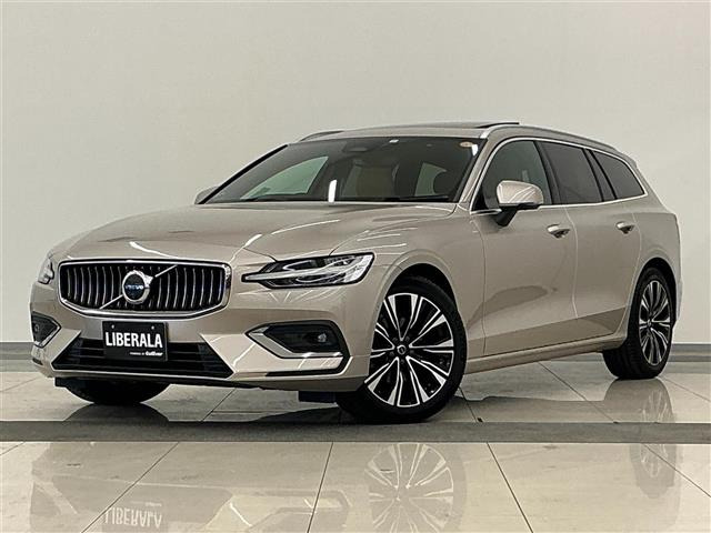 V60 アルティメット B4 本革シート サンルーフ