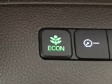★ECONスイッチ★ エコドライブを加速しよう!スイッチをONにすると、運転の仕方によるロスを抑え込み燃費をよくするようクルマが頑張ります(*^ー^*)燃費向上にチャレンジ♪