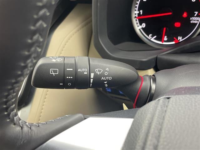 トヨタ ランドクルーザー300 3.5 ZX 4WD 本革シート の中古車詳細