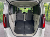 普段のお買い物や通勤、送迎等に十分な荷室スペースを確保しております。セカンドシートを倒すと、大きな荷物の積載も可能です♪