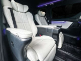 LM仕様の車両の販売実績も30台を超えております。  堂々たるスタイル 誰もが羨望の眼差しで振り返ります。  MuseuM【TEL 0266-75-5557】