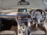 ☆センターパネルを運転席側に僅かに傾けたBMW独特のインパネ☆【駆け抜ける歓び】はここからもスタートしております☆