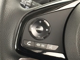 ステアリングリモコンは、運転中でも簡単に音量調整やチャンネル変更もできます!わき見運転防止にもつながるので安心です♪
