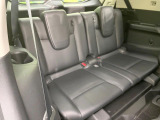3列目シートはもちろん状態良好☆大人でもゆったりと座って頂けますので、大人数でのお出かけもラクラクです♪ご家族で、気の知れた仲間で、ドライブに行くのが楽しみですね♪