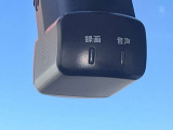 ドライブレコーダー装備です!もしもの時やあおり運転など、映像記録は証拠になるのであると安心ですね!