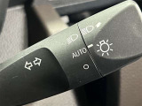 新法規対応で暗くなったら自動でヘッドライトの点灯をサポートしてくれます!任意での操作も可能!