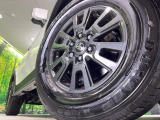 【純正18インチアルミホイール】外観にマッチした純正アルミホイールを装着しております。各種社外アルミホイールや、スタッドレスタイヤも取扱いしております。是非ご相談ください♪