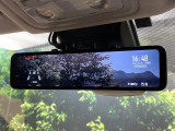 【デジタルインナーミラー】後席の大きな荷物や同乗者で後方が確認しづらい時でも安心!カメラが撮影した車両後方の映像をルームミラー内に表示。クリアな視界で状況の確認が可能です!