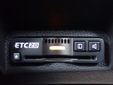 ■【ETC車載器】が装備されています。セットアップをしてお渡しとなり、ETCカードを差し込むだけで高速道路の利用が可能です。