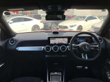 認定中古車ご購入のお客様はカード対応の急速充電機でご使用頂けるメルセデス・ミーチャージカードが6ヶ月間基本料金・使用料金無料です!!!