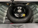 スペアタイヤも付いて、パンクや不測の事態が起きても安心です!