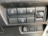 運転席右側に各種スイッチがあります!