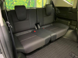 3列目シートはもちろん状態良好☆大人でもゆったりと座って頂けますので、大人数でのお出かけもラクラクです♪ご家族で、気の知れた仲間で、ドライブに行くのが楽しみですね♪