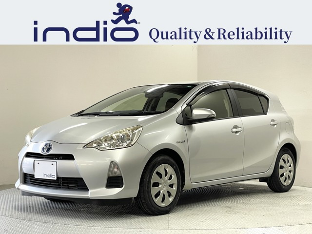 アクア 1.5 S スマートキー 純正ナビ(NSCP-W64) バックモ