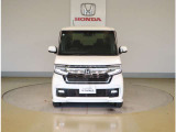 「自動車保険」と「あんしん特典」がひとつになったHondaのお店ならではの保険プランです。お客様のカーライフにより一層の安心をプラスします。
